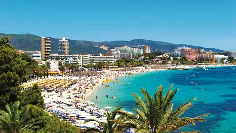 Spanish Mayor Orders Police Investigation After Girl Is Filmed Performing Sexual Acts On 24 Men For Free Drink Spanish Mayor Orders Police Investigation After Girl Is Filmed Performing Sexual Acts On 24 Men For Free Drink