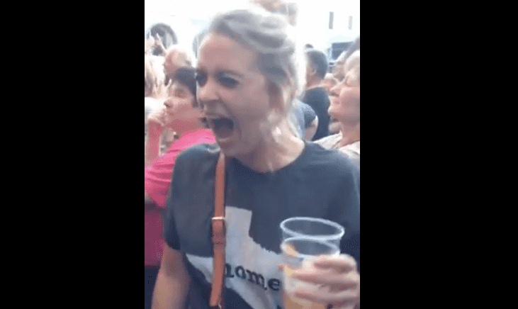 VIDEO: Woman Goes Into Meltdown At Dolly Parton Concert, The Internet Laughs VIDEO: Woman Goes Into Meltdown At Dolly Parton Concert, The Internet Laughs