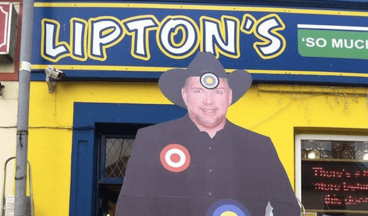 Dart-h Brooks: This Monaghan Shop Has Had Enough Of The Garth Debacle Dart-h Brooks: This Monaghan Shop Has Had Enough Of The Garth Debacle