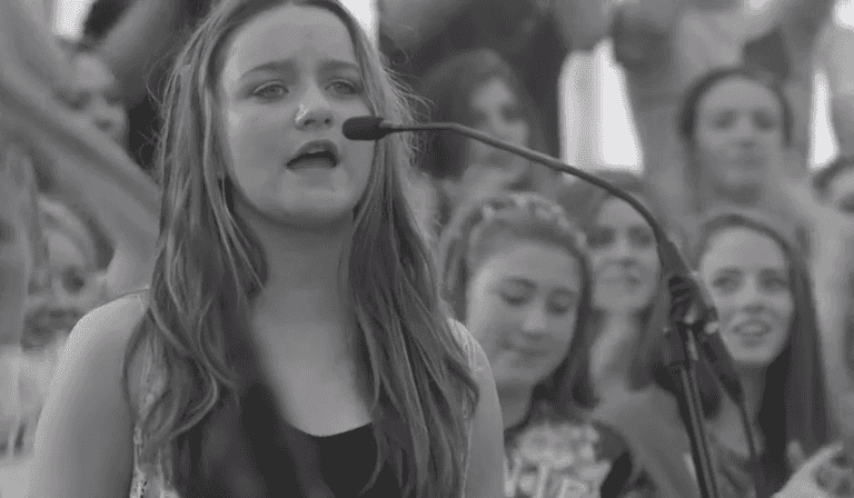 VIDEO: Coláiste Lurgan’s Latest is a Starry Delight VIDEO: Coláiste Lurgan’s Latest is a Starry Delight