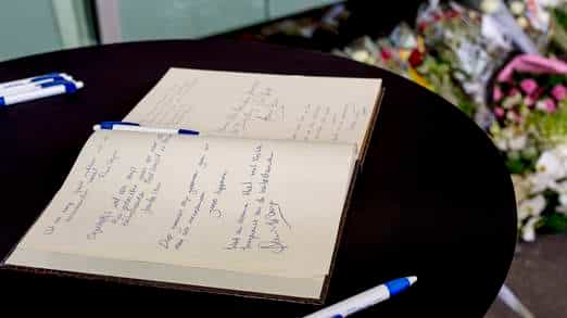 “A Smile, A Greeting, A Happy Face” – MH17 Check-In Steward Pens Touching Tribute To Passengers “A Smile, A Greeting, A Happy Face” – MH17 Check-In Steward Pens Touching Tribute To Passengers