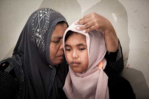 Indonesian Girl Lost In 2004 Tsunami Reunited With Parents After Ten Years Indonesian Girl Lost In 2004 Tsunami Reunited With Parents After Ten Years