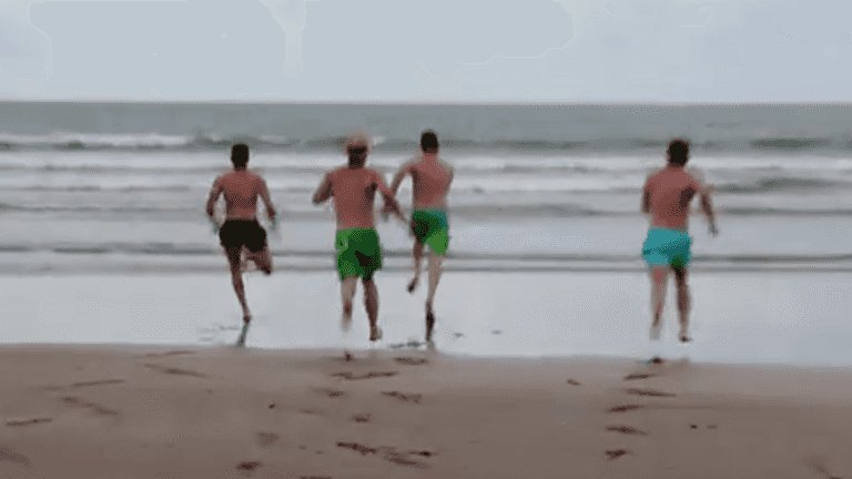 VIDEO: Four Lads Bring A Mini On A Roadtrip Around Ireland… And The Result Is Amazing VIDEO: Four Lads Bring A Mini On A Roadtrip Around Ireland… And The Result Is Amazing