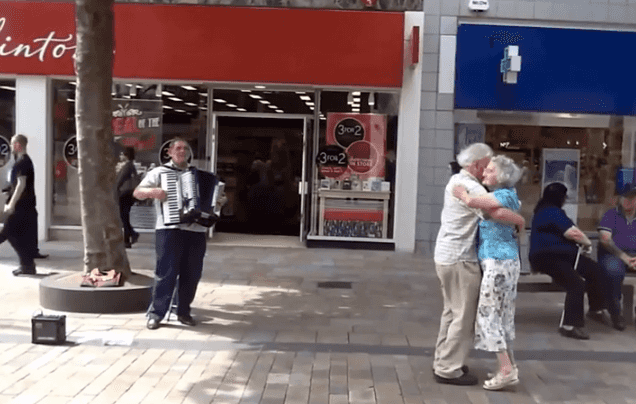 WATCH: Elderly Couple Dancing To Street Busker Prove That Romance Is Not Dead WATCH: Elderly Couple Dancing To Street Busker Prove That Romance Is Not Dead