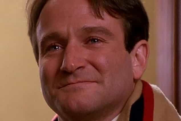 Fans Pay Tribute To Robin Williams At ‘Dead Poets Society’ Screening In Dublin Fans Pay Tribute To Robin Williams At ‘Dead Poets Society’ Screening In Dublin