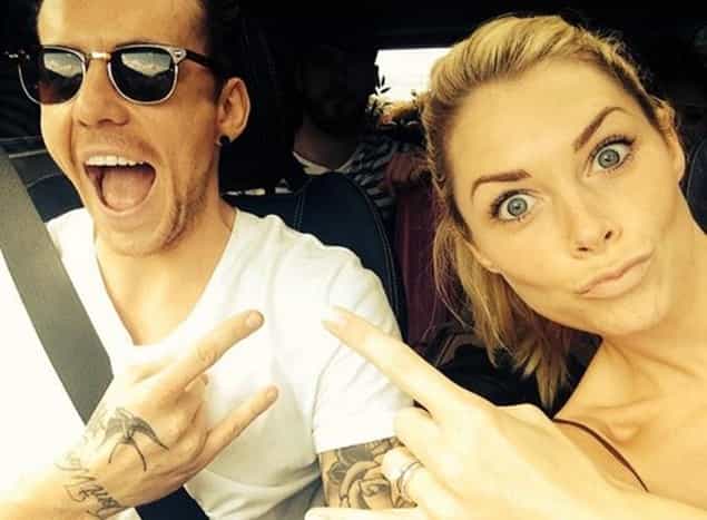 “My Legs Shook” – Boy Band Star Opens Up About Wedding Day “My Legs Shook” – Boy Band Star Opens Up About Wedding Day