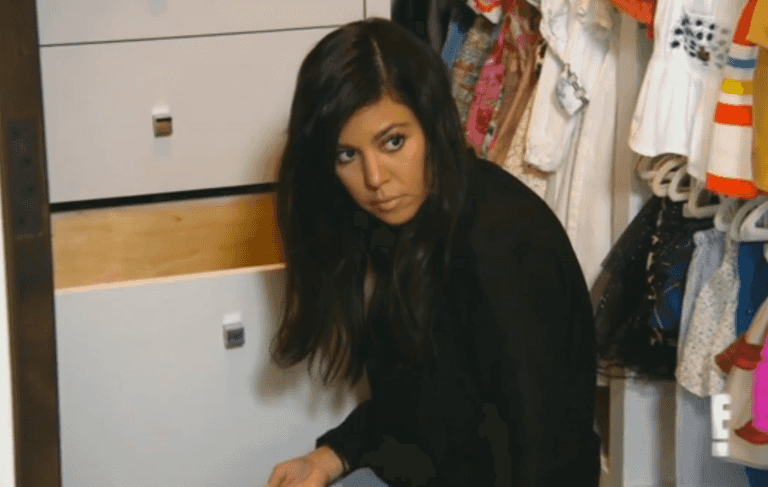 “You Just Keep Suckering Me Into These Kids” – Kardashian Star’s Awful Response to Pregnancy News “You Just Keep Suckering Me Into These Kids” – Kardashian Star’s Awful Response to Pregnancy News