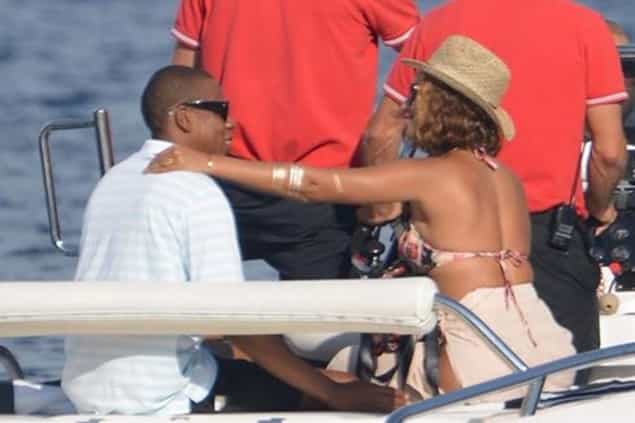 PICTURES: Jay Z and Beyoncé Crash Wedding During Romantic Getaway PICTURES: Jay Z and Beyoncé Crash Wedding During Romantic Getaway