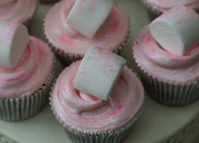 Sunday Sweet Treat: Chocolate and Marshmallow Cupcakes Sunday Sweet Treat: Chocolate and Marshmallow Cupcakes