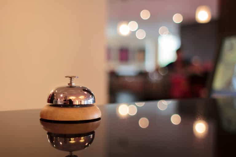 Fancy A Free Stay At A Luxury Hotel? All You Need is 2,000 Facebook Friends! Fancy A Free Stay At A Luxury Hotel? All You Need is 2,000 Facebook Friends!