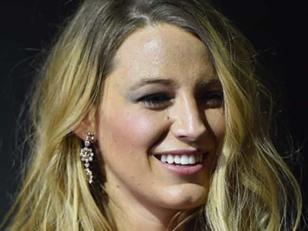 PICTURES: Blake Lively Shows Off Her Baby Bump at Event in New York PICTURES: Blake Lively Shows Off Her Baby Bump at Event in New York