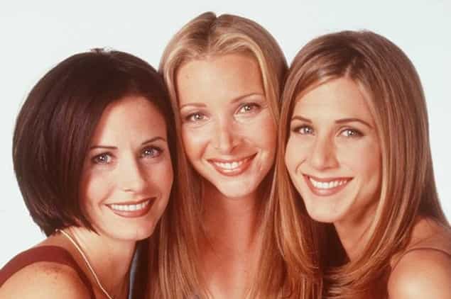 Courteney Cox, Jennifer Aniston and Lisa Kudrow Working On New Sitcom Together?! Courteney Cox, Jennifer Aniston and Lisa Kudrow Working On New Sitcom Together?!