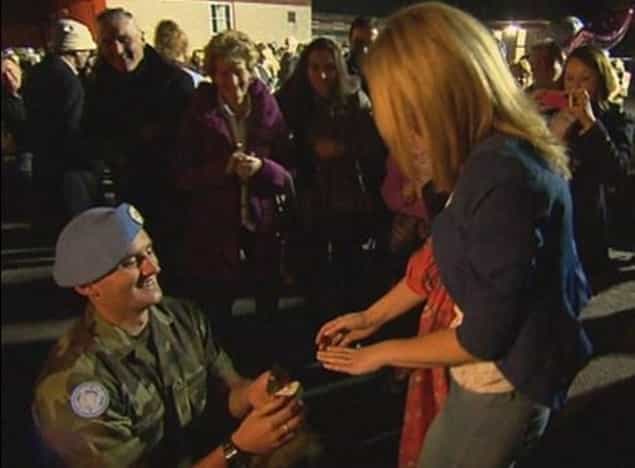 Irish Soldier Proposes After Returning From Syria Irish Soldier Proposes After Returning From Syria