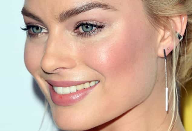 PICTURES: Margot Robbie Looked A-mazing at the Women of the Year Awards PICTURES: Margot Robbie Looked A-mazing at the Women of the Year Awards