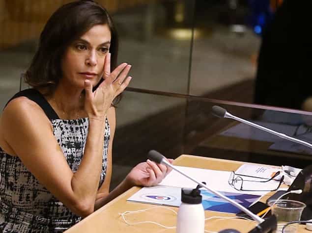 Teri Hatcher Opens Up About Sexual Abuse She Suffered as a Child During Powerful Speech at United Nations Event Teri Hatcher Opens Up About Sexual Abuse She Suffered as a Child During Powerful Speech at United Nations Event