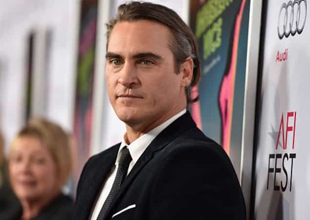 Joaquin Phoenix Announces ‘Engagement’ on Chat Show Joaquin Phoenix Announces ‘Engagement’ on Chat Show