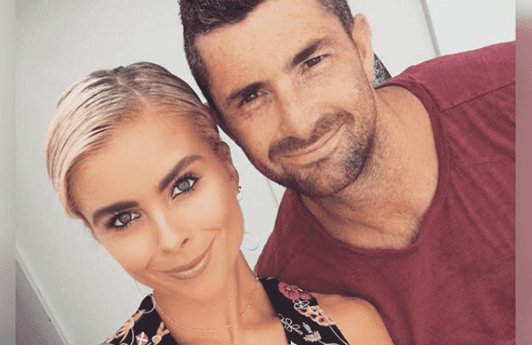 Rob Kearney and Jess Redden just got engaged in New York, and we NEED a closeup of the ring Rob Kearney and Jess Redden just got engaged in New York, and we NEED a closeup of the ring