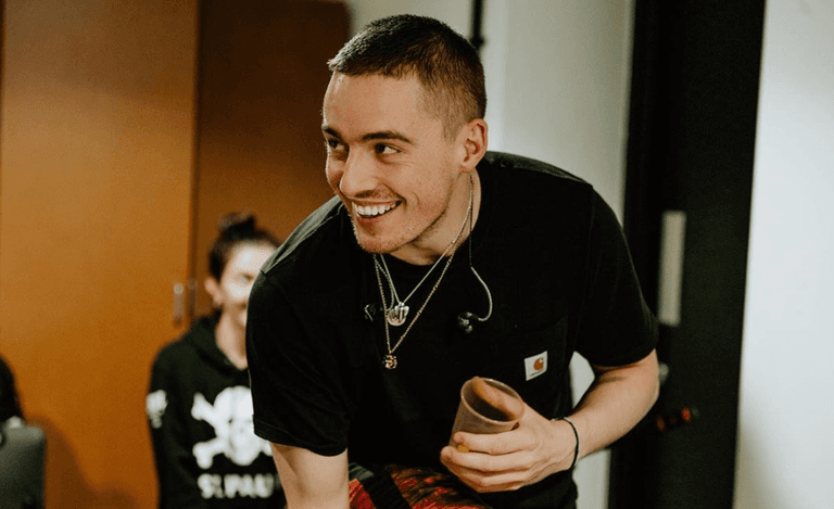 Dermot Kennedy sends sweet good luck message to aunt Mary Kennedy on DWTS Dermot Kennedy sends sweet good luck message to aunt Mary Kennedy on DWTS