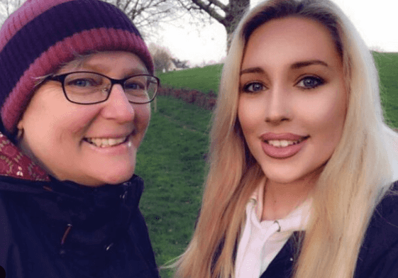 “My mum is a superwoman for how she dealt with her two ‘sons’ becoming her two daughters” “My mum is a superwoman for how she dealt with her two ‘sons’ becoming her two daughters”
