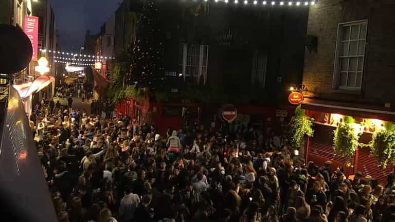 Three arrests made after large crowds gathered in Temple Bar on Saturday night Three arrests made after large crowds gathered in Temple Bar on Saturday night