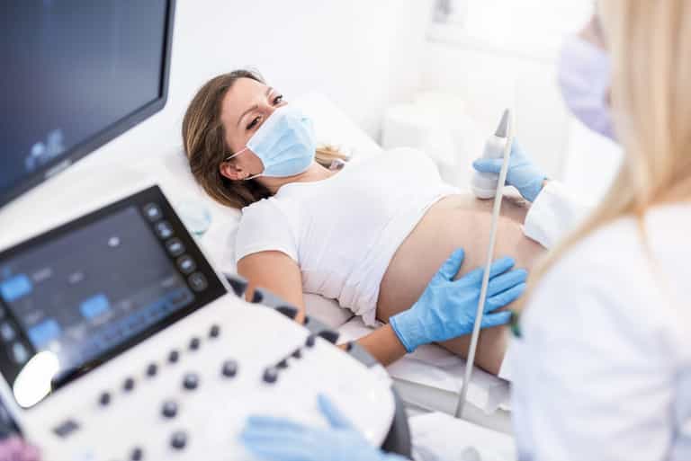 “No plan” to extend maternity hospital access to fully vaccinated partners “No plan” to extend maternity hospital access to fully vaccinated partners