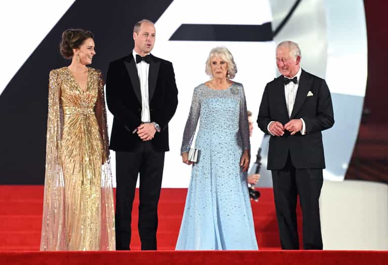 Kate Middleton’s gown took center stage at Bond premiere Kate Middleton’s gown took center stage at Bond premiere