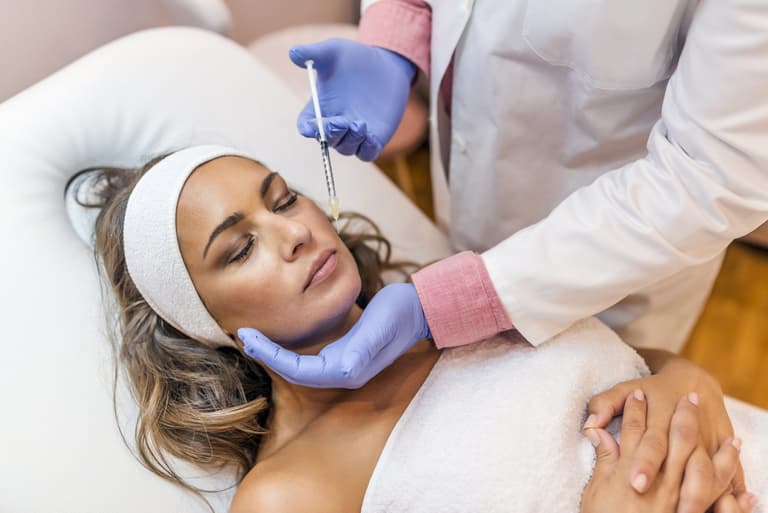 Nurse injector shares how to have a ‘glow-up’ without injectables Nurse injector shares how to have a ‘glow-up’ without injectables