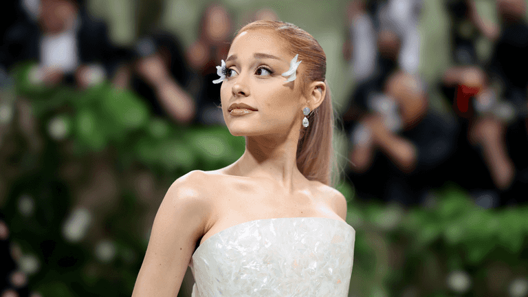Ariana Grande’s emotional reaction to her Oscar nomination Ariana Grande’s emotional reaction to her Oscar nomination
