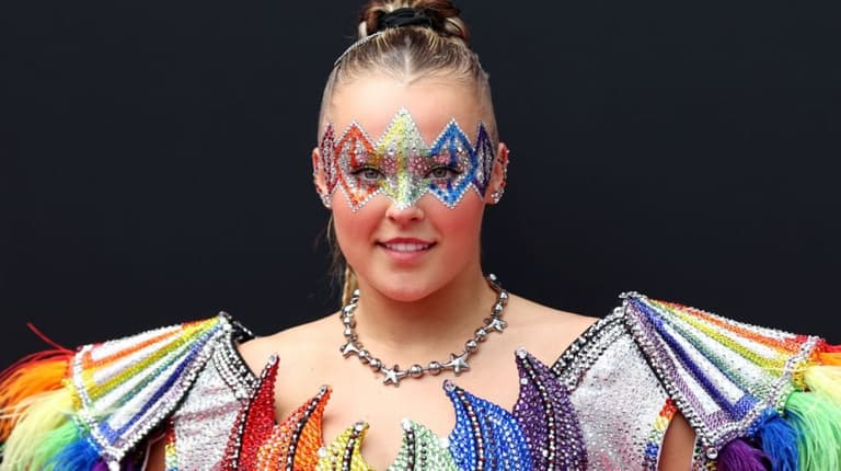 JoJo Siwa announces Irish date on her 2025 tour – and these are the ticket prices JoJo Siwa announces Irish date on her 2025 tour – and these are the ticket prices