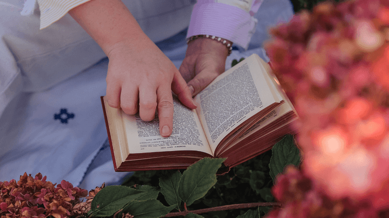 Esther Is Now Following you is the thought-provoking novel you need to add to your reading list Esther Is Now Following you is the thought-provoking novel you need to add to your reading list