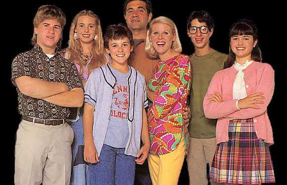 The Wonder Selfie! The Wonder Years Cast Post Some Epic Reunion Photos The Wonder Selfie! The Wonder Years Cast Post Some Epic Reunion Photos