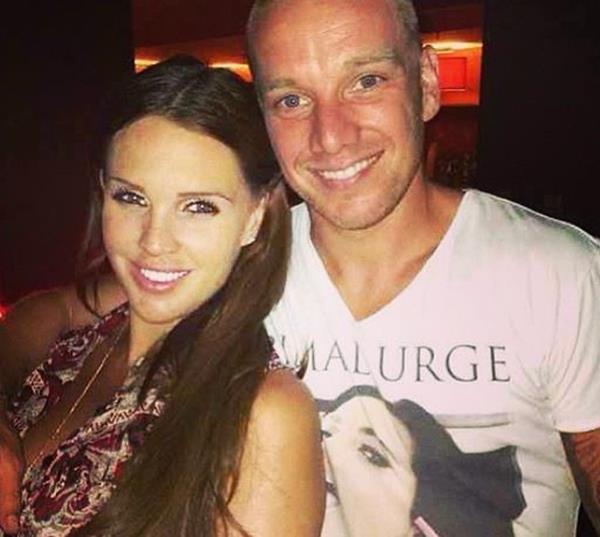 Model To File For Divorce With ‘Heavy Heart’ After Cheating Husband Parties With Friend