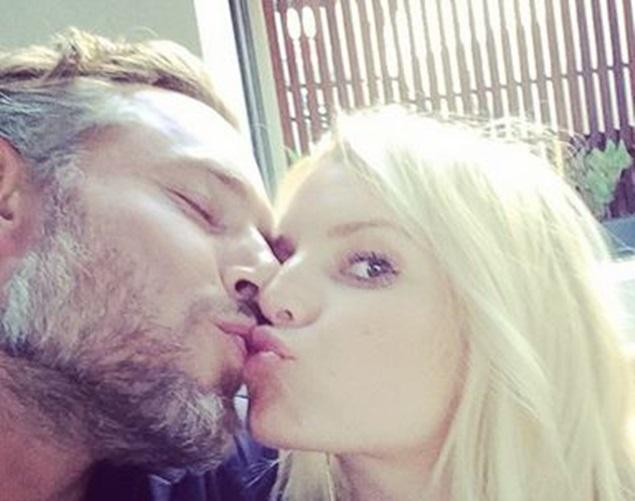 Jessica Simpson and Eric Johnson Are Married