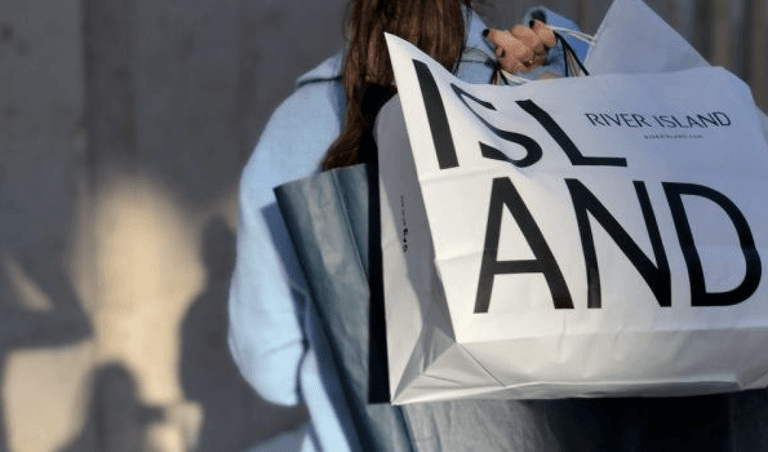 River Island’s floral €60 dress is the first piece you’ll want for your spring 2020 wardrobe River Island’s floral €60 dress is the first piece you’ll want for your spring 2020 wardrobe