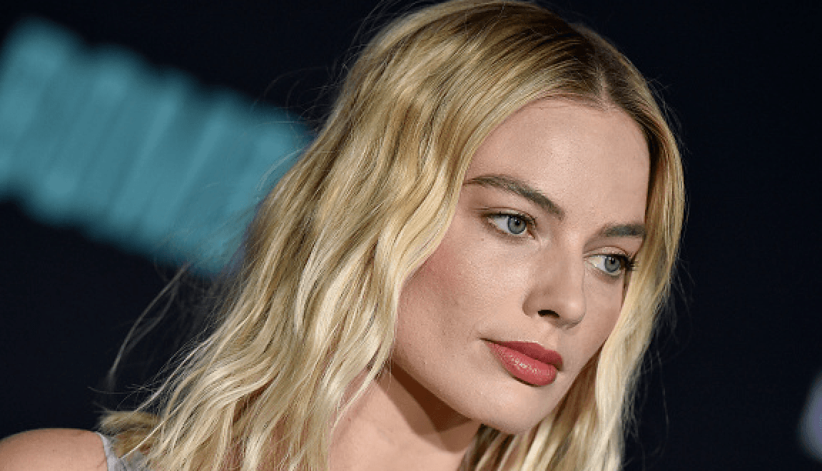 Margot Robbie’s €150 Mango coat is a timeless piece and my wardrobe NEEDS it