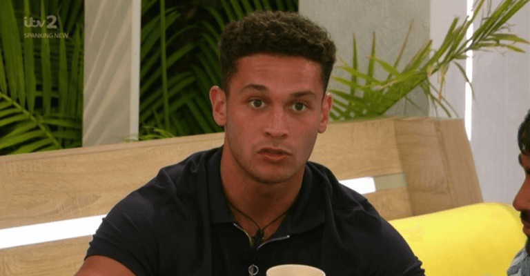 Love Island’s Callum Jones is actually a member of a very unpopular boyband Love Island’s Callum Jones is actually a member of a very unpopular boyband