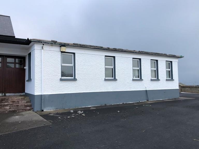 Severe winds blow the roof off a national school in Mayo Severe winds blow the roof off a national school in Mayo