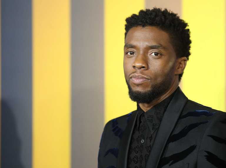Chadwick Boseman’s wife accepts Golden Globe award on his behalf Chadwick Boseman’s wife accepts Golden Globe award on his behalf