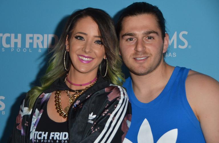 Jenna Marbles engaged to fellow YouTuber Julien Solomita Jenna Marbles engaged to fellow YouTuber Julien Solomita