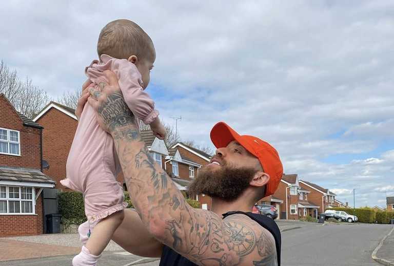 “There’s a lot you wouldn’t want to see” Ashley Cain admits he’s struggling amid daughter’s cancer battle “There’s a lot you wouldn’t want to see” Ashley Cain admits he’s struggling amid daughter’s cancer battle