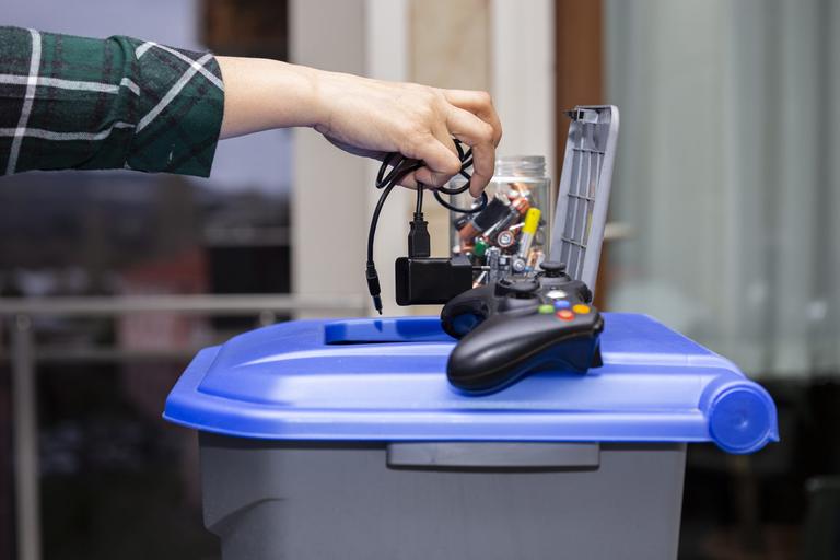 Apparently we’re all making these huge mistakes when recycling Apparently we’re all making these huge mistakes when recycling