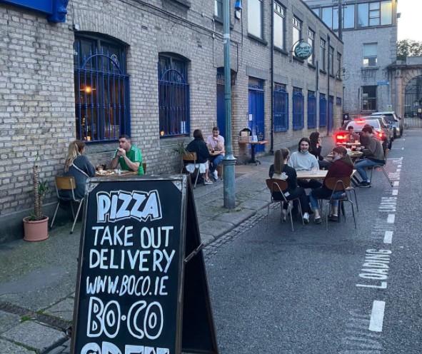 Government set to scrap outdoor dining fees for another year