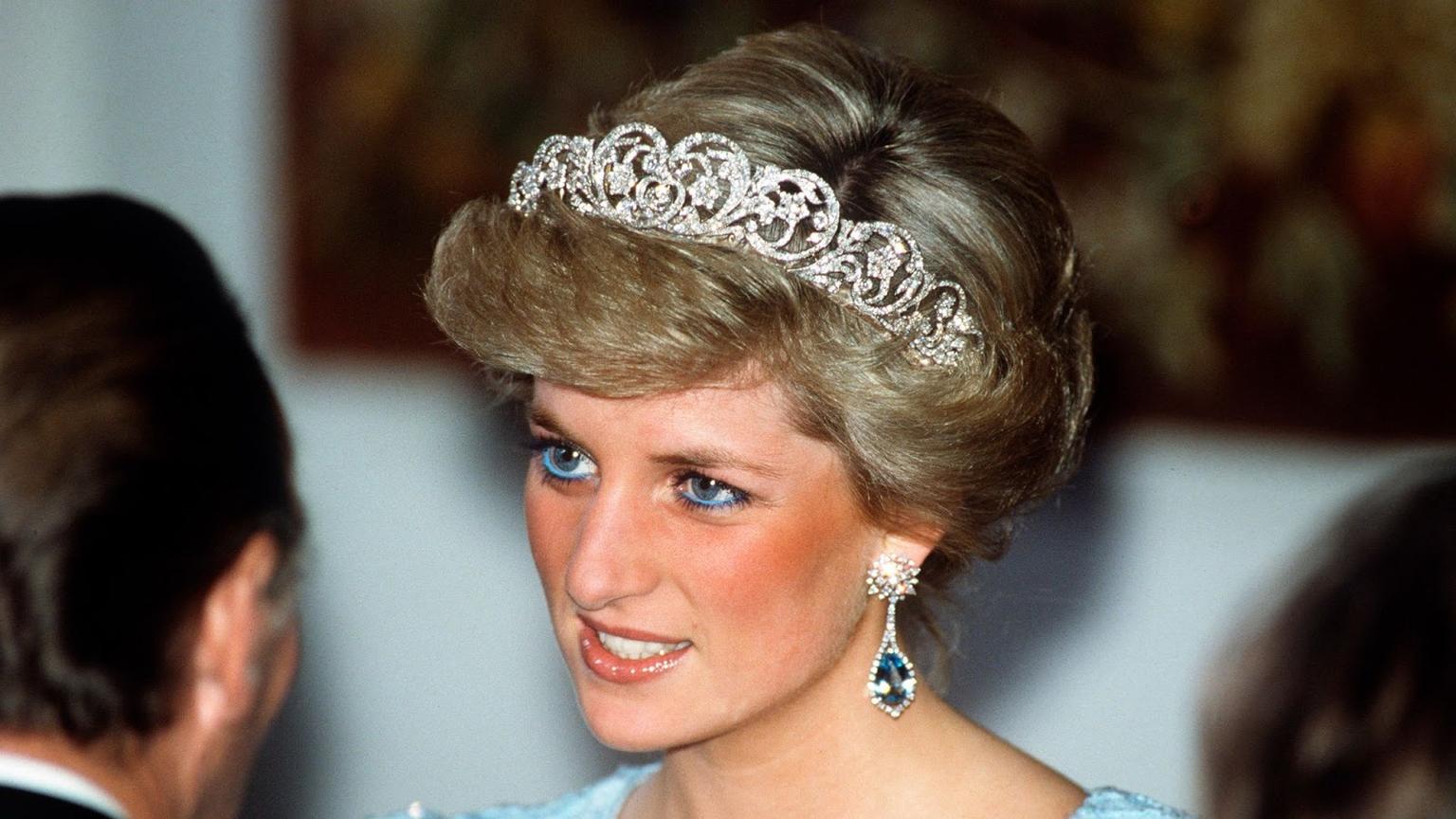 Get the look: Searches for Princess Diana’s iconic blue eyeliner spike