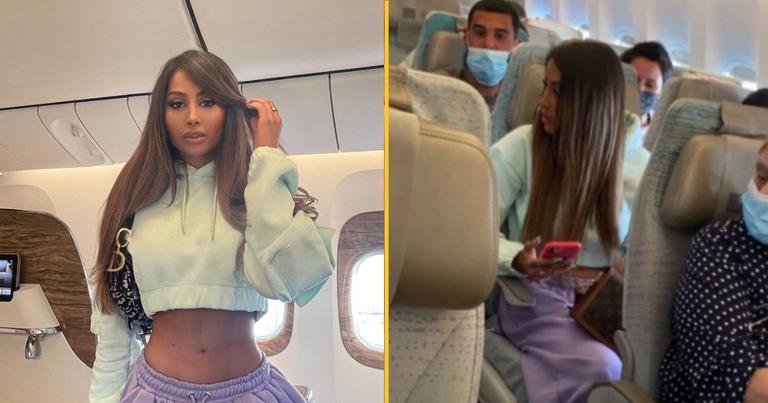 Model poses for Insta photo in business class, is exposed by passengers Model poses for Insta photo in business class, is exposed by passengers