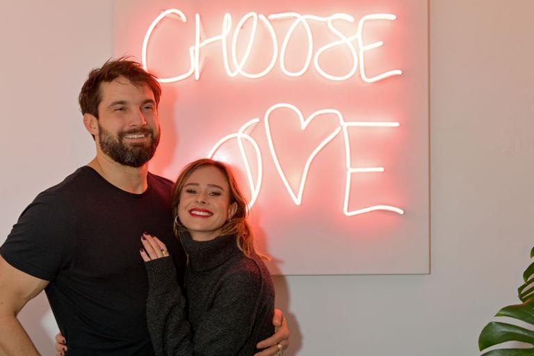 Love Island’s Camilla Thurlow and Jamie Jewitt have gotten married 4 years after the show Love Island’s Camilla Thurlow and Jamie Jewitt have gotten married 4 years after the show