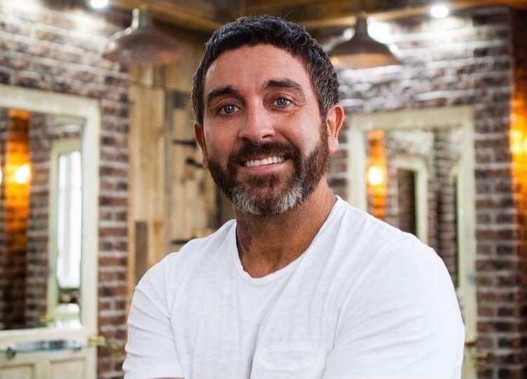 Tributes paid to Irish celebrity hair stylist Darren Lacken who has passed away Tributes paid to Irish celebrity hair stylist Darren Lacken who has passed away