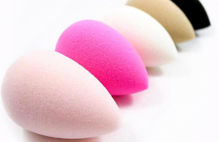 Genius hack cleans your beauty blender instantly – no, really Genius hack cleans your beauty blender instantly – no, really