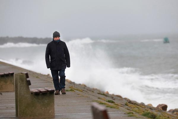 Met Éireann issues Status Yellow wind warning for 3 counties Met Éireann issues Status Yellow wind warning for 3 counties