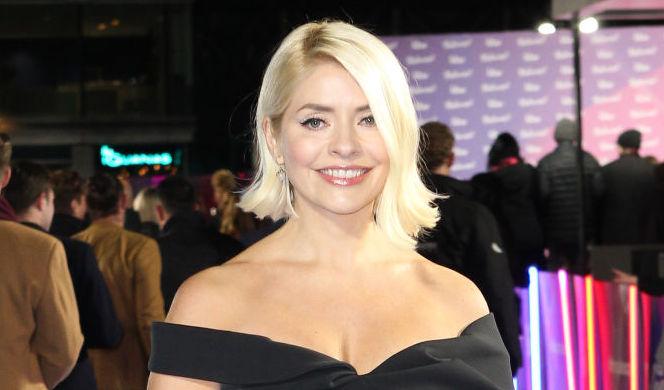 Holly Willoughby’s speech called ‘insincere’ as viewers suggest she should win ‘acting’ award Holly Willoughby’s speech called ‘insincere’ as viewers suggest she should win ‘acting’ award