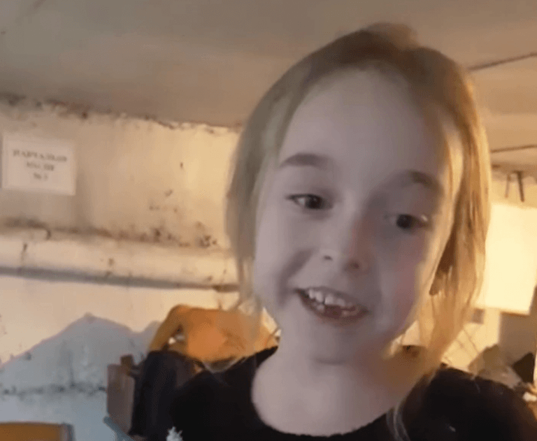 Ukrainian girl who sang Let It Go in shelter escapes to Poland Ukrainian girl who sang Let It Go in shelter escapes to Poland